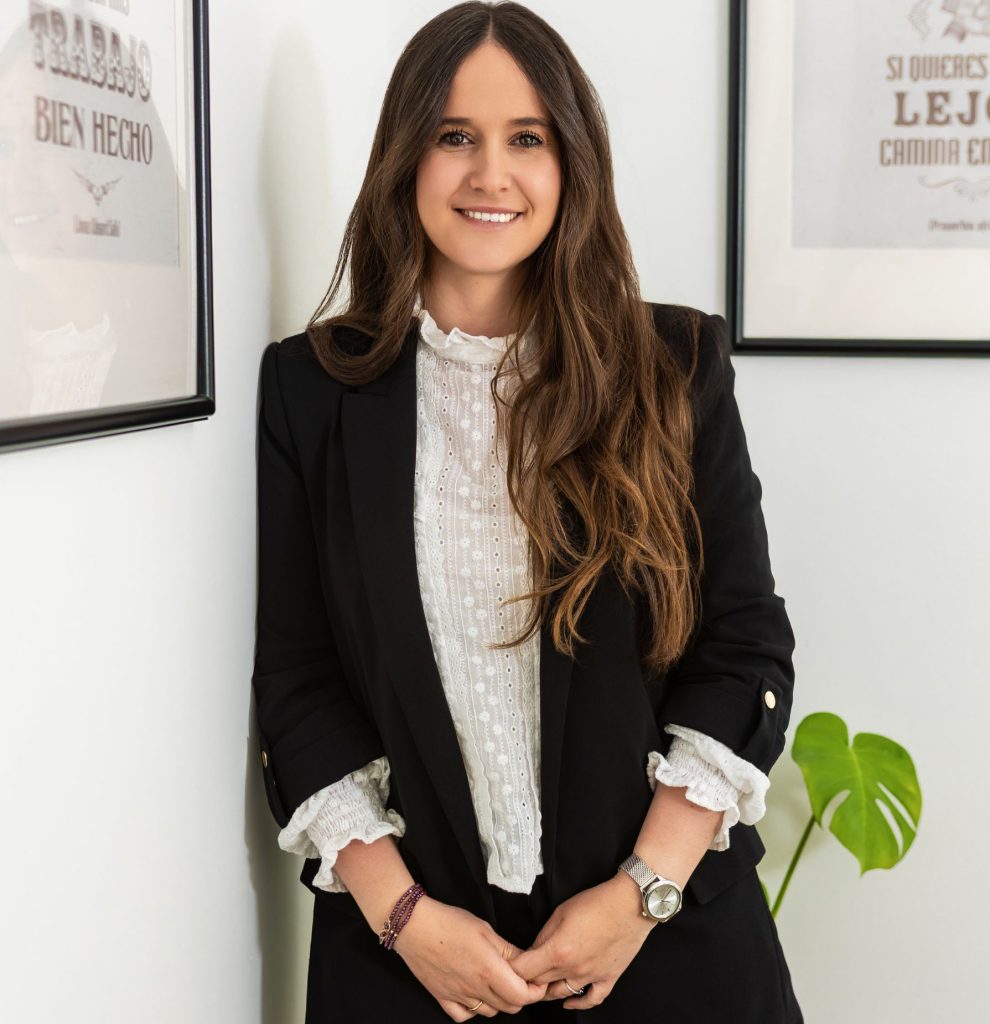 Elena Sanz Abogada Especislita en Sucesiones y Herencias